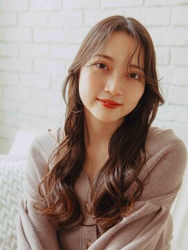 アマリス(Amaris) 巻き髪ロング30代/40代/50代ウルフ/レイヤー