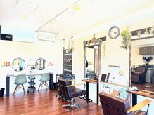 カラーズカフェ 前橋店(Colors cafe)の雰囲気（施術スペースとセルフブロースペース【前橋／髪質改善／カラー】）