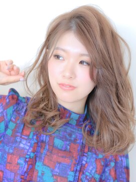 ラ ブレス なんばスカイオ(LaBless) 柔らかく光に透ける透明感】外国人風フォギーカラー２ミディアム