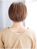 大人可愛いショートボブスタイル