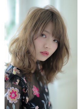 ジーナ 札幌(Zina) 小顔オリーブカラーボブルフハイライトカラークールショート