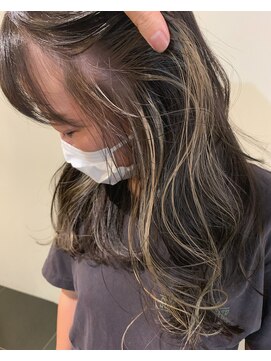 アントルポ(entrepot) 職場にバレないイヤリングカラー