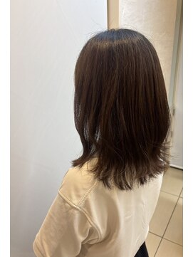 ファーレンピュアスウィート(fahren-pure-suite) 切りっぱなしボブ／外はねボブ／沼畑夢希