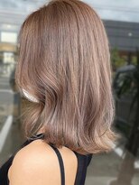 ユキオ(Yukio) 20代30代大人可愛い艶感ミルクティーベージュケアブリーチ