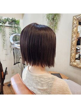 エルムトウキョウ(ELM Tokyo) 毛量多い方にオススメ☆襟足かりあげボブ☆