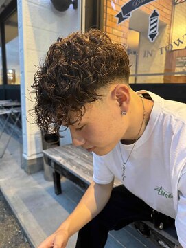 バーバーショップ フォーシーズン(BAR BER SHOP FOURSEASON) スペインカール/スパイラルパーマ/外国人風パーマ/姫路フェード
