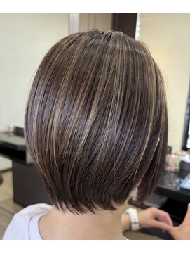 ミスティ 多賀城(misty) ハイライトショートボブ