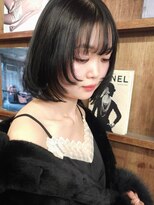 ブロック ジャポン(bloc japon)&nbsp;透ける暗髪×顔まわり甘さの大人モードボブ