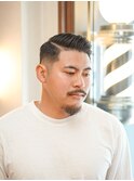 メンズツーブロックコームオーバースーツスタイル