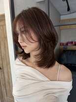 エトワ 中央店(etoi)&nbsp;大分ハッシュカット胸上鎖骨下ミディアムレイヤースタイルかるめ