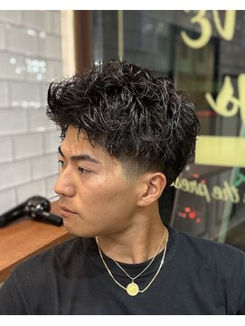 ブレイブボーイズ(BRAVE Boyz) 【スパイキーショート × テーパーフェード】