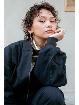 イーエン ヘアーデザイン(iiEn hair design) カーリー