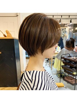 サードバイローラン(THiRD by ROULAND) 【THiRD浅野】フォギーベージュ耳かけショート