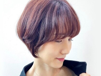 サロンドビージェイ サンティール(salon de B.J.)の写真