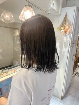 ネオリーブカフ 鶴ヶ峰店(Neolive caff) オリーブアッシュ × 外ハネロブ!