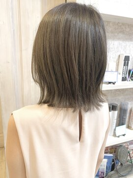 キャアリー(Caary) 福山市美容室Caary人気 大人可愛いくすみベージュ 外ハネボブ