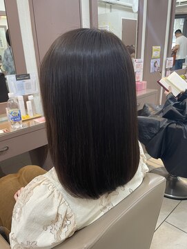 エクリ(equri×SHISEIDO) 資生堂サブリミック酸熱トリートメント×透明感カラー