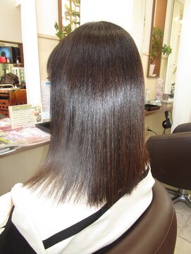 コア フィール ア デイ(COIFFURE A DAY) M3D酸熱融合トリートメント【見附今町】髪質改善