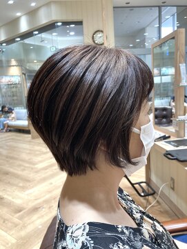 カシータ ヘア リゾート イオンモール熱田店(Casita hair resort) 白髪ぼかし×初めてのハイライト×ハンサムショート×似合わせ
