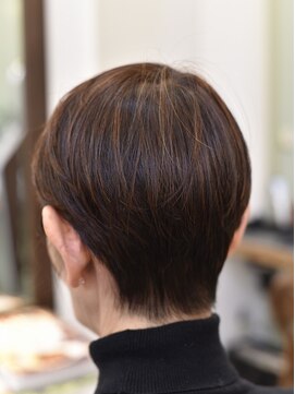 スーズ(suze) ハイライトで明るさをコントロールしたナチュラルヘナ【お客様】