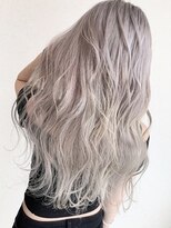 リード バイ ラグーン(LEAD by LAGOON)&nbsp;ホワイトミルクティーケアブリーチハイライトグラデーション