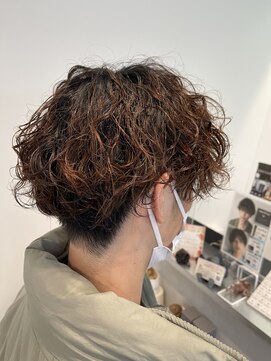 ロミーオム 本厚木(ROMMY. Homme) メンズ波まきパーマ