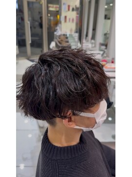 レアリバイケンジ(leali by KENJE) シャドウパーマ