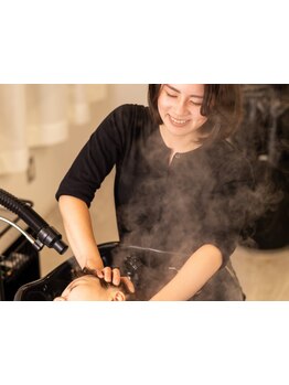 上質空間でヘッドスパ体験。髪の悩みの解決は頭皮から。[新札幌/髪質改善/トリートメント/酸性ストレート]