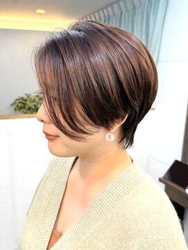 ジーナ 渋谷 表参道(JINA) 大人ショート/ハンサムショート/前髪なし/30代40代