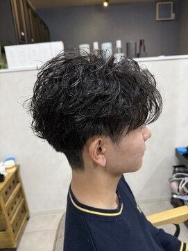 エモ(emo) フェザーショート