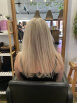 hair&relax salon UMI クールブロンド