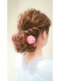 ふわっとまとまるねじり編みアップ