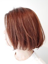 アル(AL)&nbsp;ナチュラルストレート　抜け感ヘア