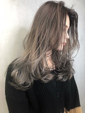 ラル 立川(lar) シルクベージュ_ オリーブカラーハイライトカラードレスヘア