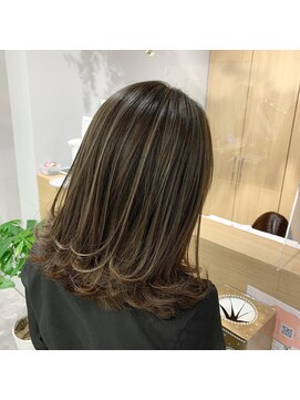 アヴァンス 京橋店(AVANCE) コントラストハイライト×オリーブグレージュ