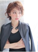 パッと振り返る大人ショート（北浜）
