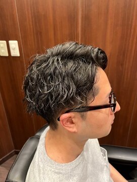 ヒロギンザ 五反田店(HIRO GINZA) 理容師　理容室　五反田　メンズ　ツイスパ　波巻き