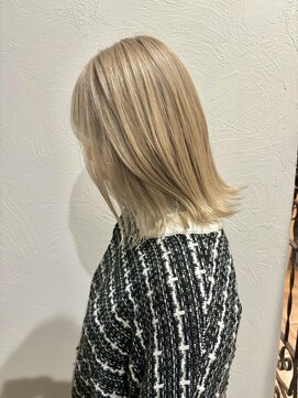 エトランジェ(Etrange) ミルクティーベージュ/ボブ