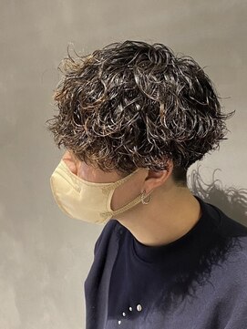 エスケープ トゥ ボナ(ESCAPE to bona.) #ツイストスパイラルパーマ