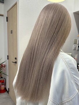 リノショアーズ 元町店(RINOSHORES) 大人可愛い外国人風カラーブリーチロングミルクティーグレージュ