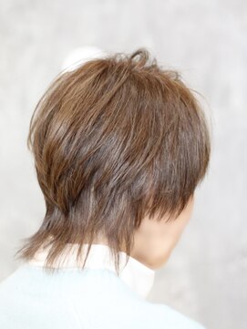 クリュウゲート 三鷹店(KURYU GATE) ショートウルフ 黒髪/グレーベージュ/レイヤーロング/前髪パーマ