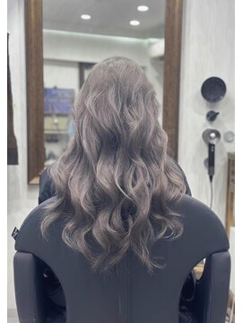 ミー(MI) イメチェン小顔20代30代外国人風カラー/アッシュ