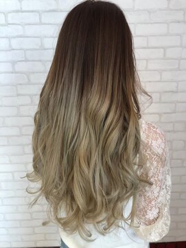 ビスイル 秋葉原店(Vis ill) ブラウンベージュ透明感グラデーションカラー