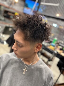 スリーセント 栄(3/cent) ツイストパーマ