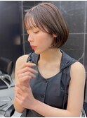 20代ボブレイヤーカットグレージュブリーチ無し
