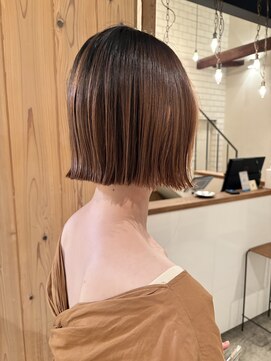 トーナイアティル(TONAI atil) 切りっぱなしボブ