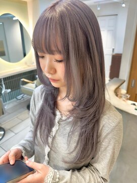 テトラ バイ ネオリーブ 横浜西口店(tetra by neolive) グレージュ　ダブルカラー　ブリーチ　レイヤーカット