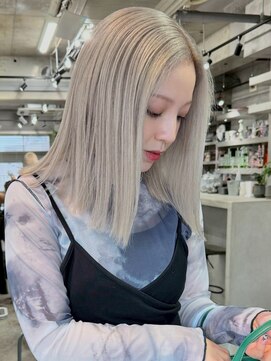 アポロ 横浜駅店(apollo) ブリーチ/ミディアムヘア/デザインカラー/フェイスフレーミング