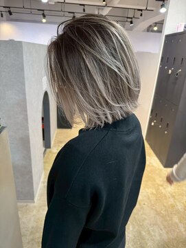 メリー オオサカ(Merly Osaka) バレイヤージュ/似合わせカット