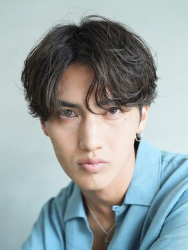 フィフス(fifth) 微分けセンターパート毛流れニュアンスパーマビジネスヘアfifth